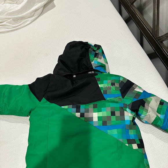 Spyder kids ski coat - Picture 6 of 6